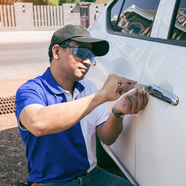 cerrajería de autos tiene la capacidad de hacer llaves para autos de marcas poco comunes